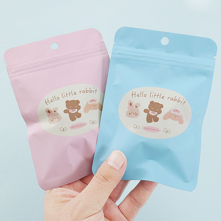 Flat pouches